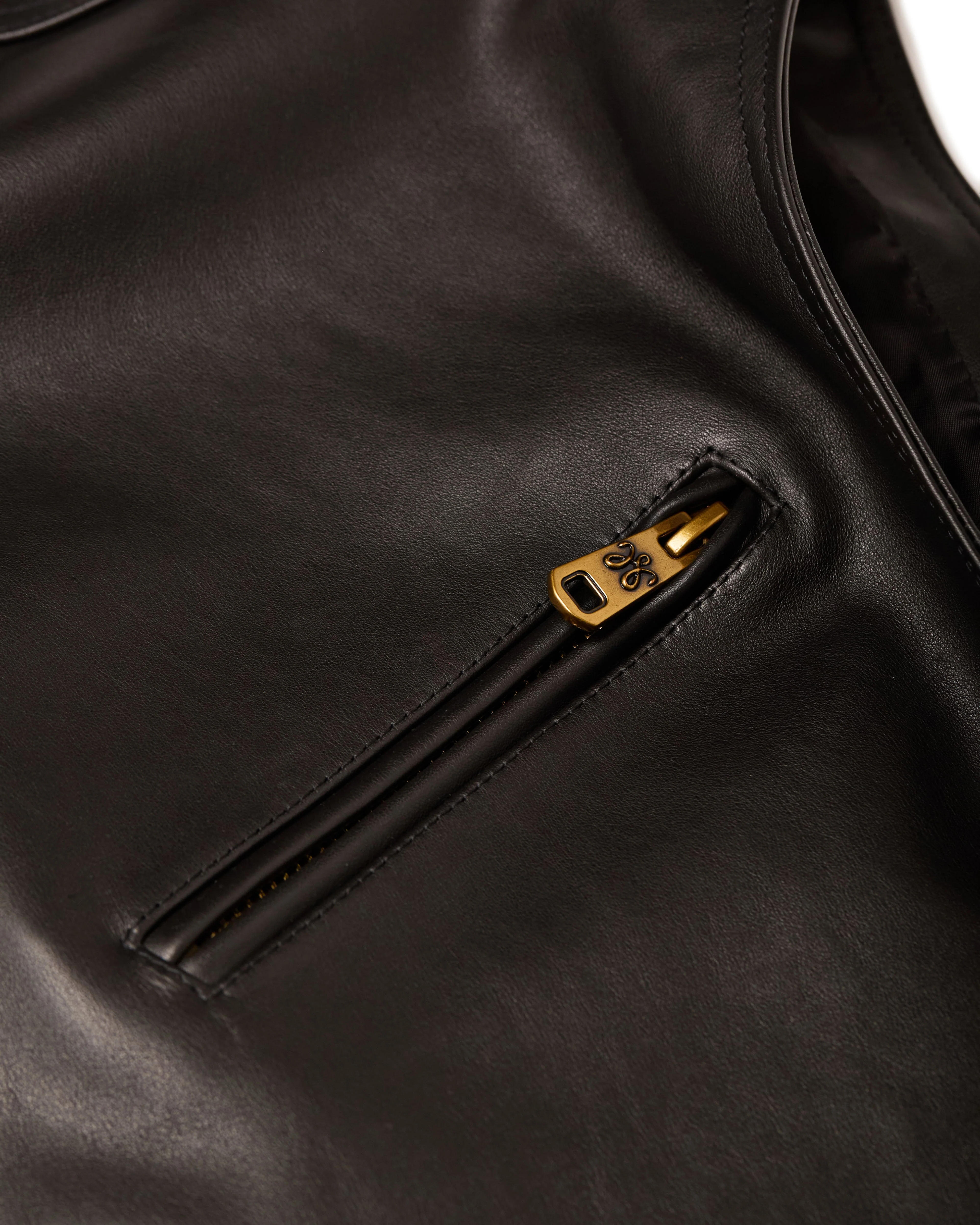 BELTED LEATHER VEST - BLACK - Image 7