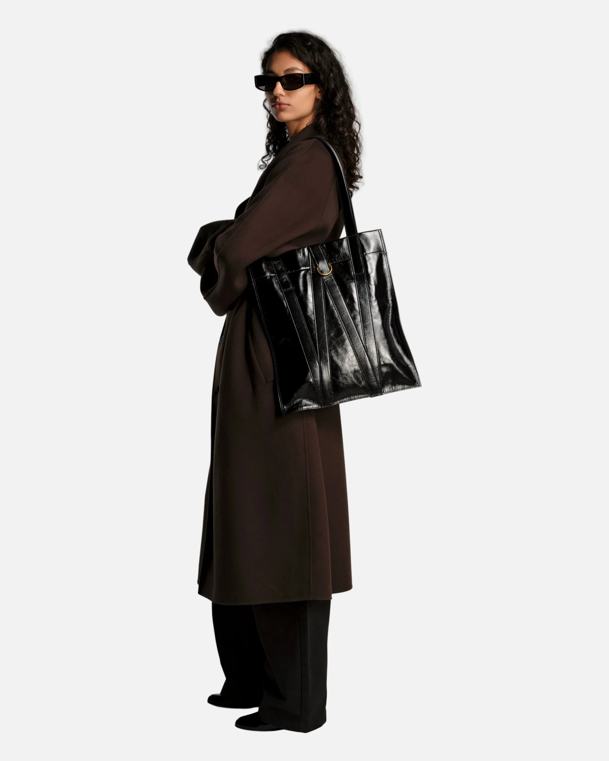 W TOTE BAG - BLACK - Image 4
